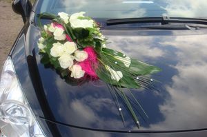Оформление и украшение свадебнго авто Днепропетровск